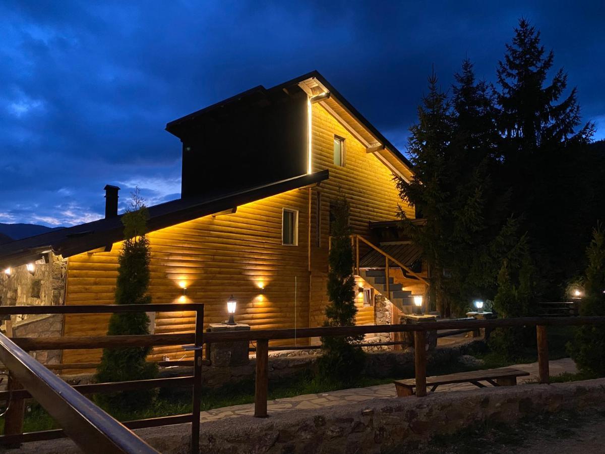 Chalet Kujta Peje Bagian luar foto