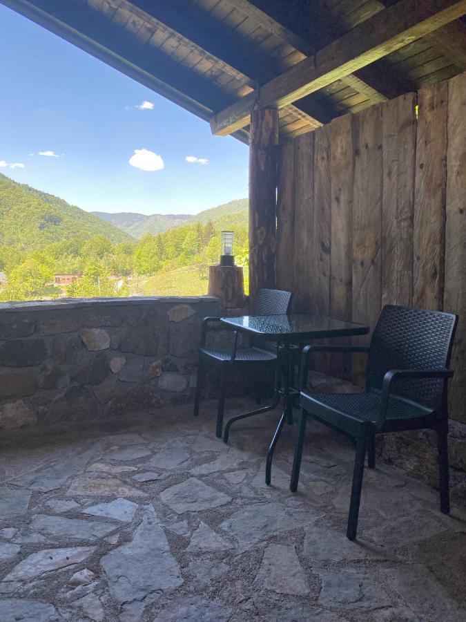 Chalet Kujta Peje Bagian luar foto