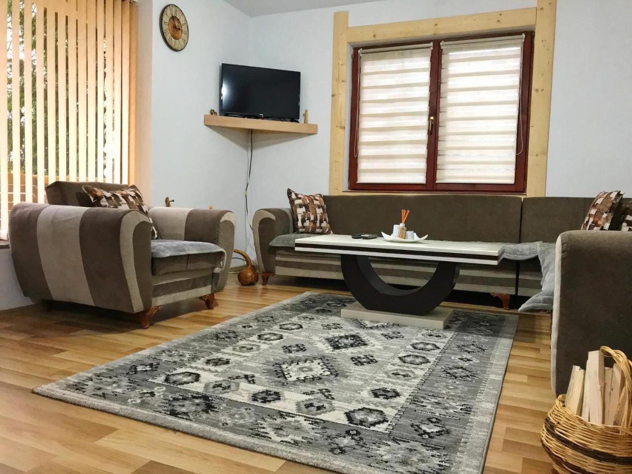 Chalet Kujta Peje Bagian luar foto