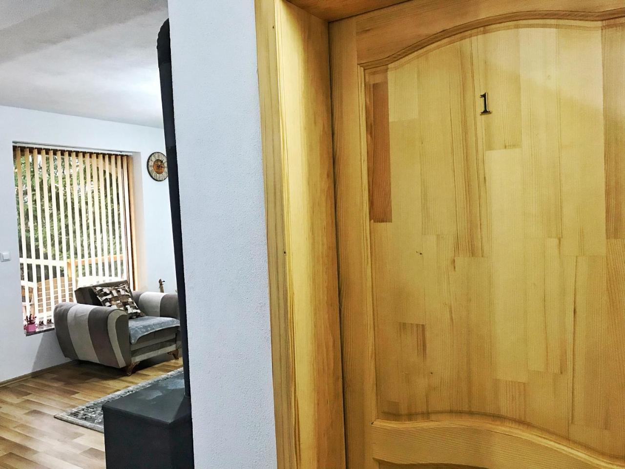 Chalet Kujta Peje Bagian luar foto