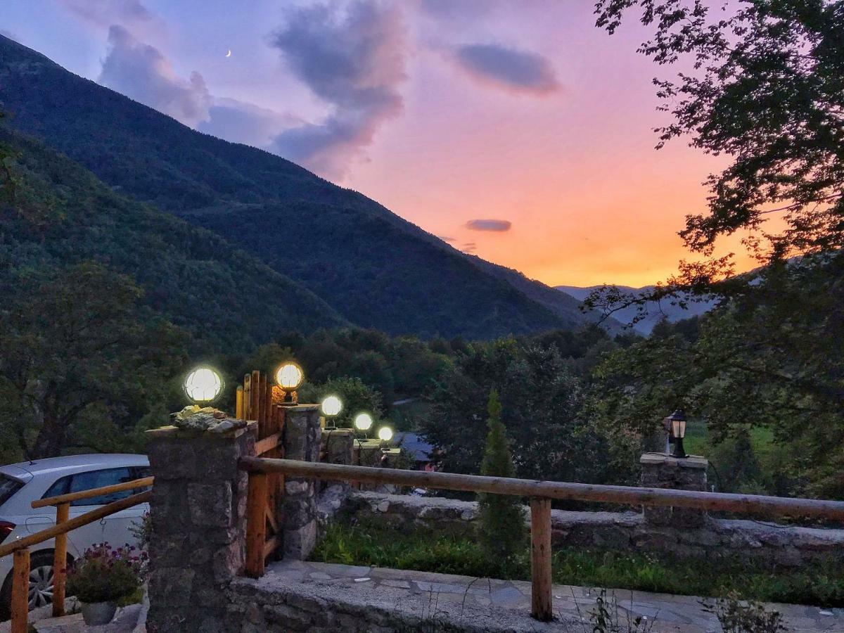Chalet Kujta Peje Bagian luar foto